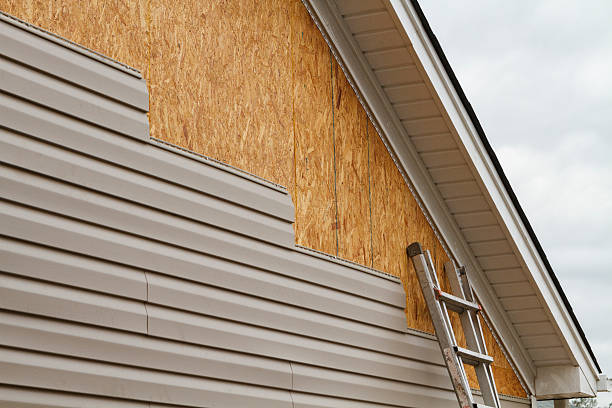 24/7 Emergency Storm Damage Siding Repair experts in Eaton, OH
